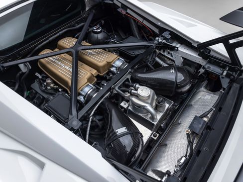 Used 2022 Lamborghini Huracan STO image 39