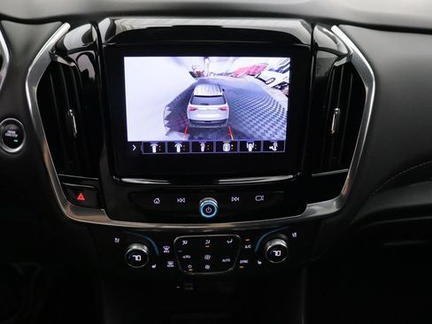 Used 2021 Chevrolet Traverse Premier AWD/4WD image 29