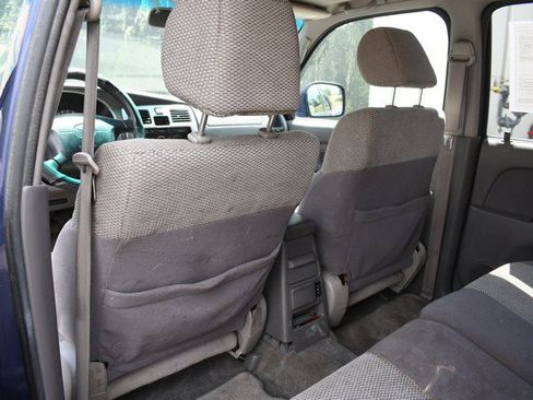 Used 2002 Toyota 4Runner SR5 AWD/4WD image 22