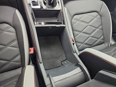 Certified 2025 Volkswagen Atlas Peak Edition SE image 25