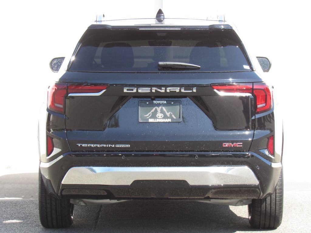 Used 2026 GMC Terrain Denali AWD/4WD image 7