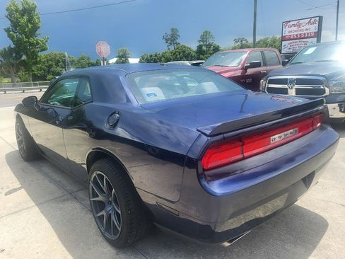 Used 2013 Dodge Challenger R/T RWD image 38