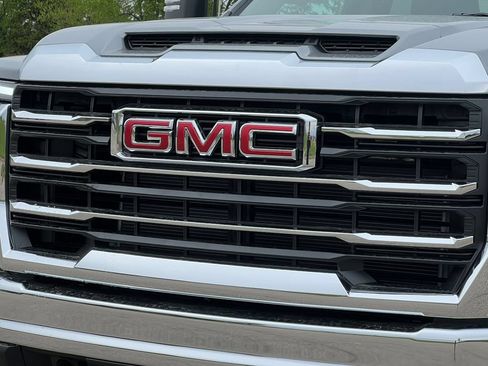 New 2026 GMC Sierra 2500 SLE w/ SLE Value Package; AWD/4WD image 44