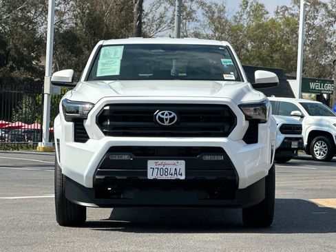 Used 2024 Toyota Tacoma SR5 AWD/4WD image 7
