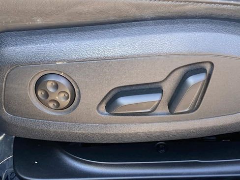 Used 2022 Audi A4 2.0T Premium Plus image 13