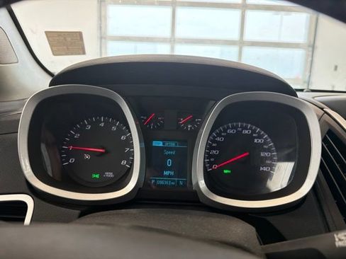 Used 2016 Chevrolet Equinox LT w/ Convenience Package AWD/4WD image 26
