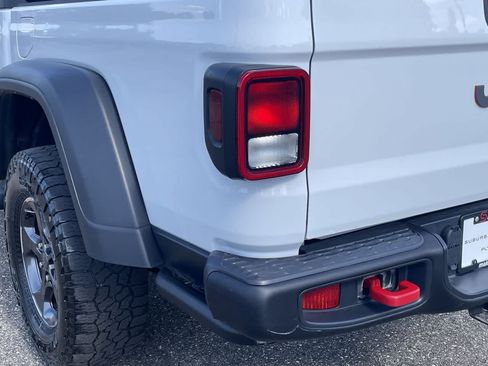 Used 2021 Jeep Gladiator Rubicon AWD/4WD image 39