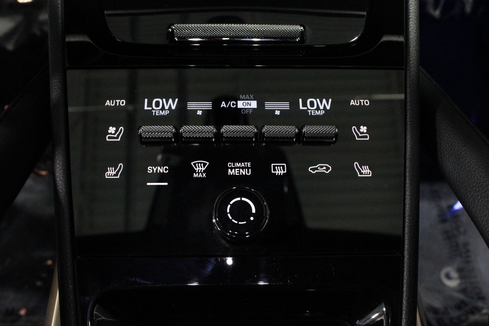 Certified 2026 Porsche Cayenne Coupe AWD/4WD image 28