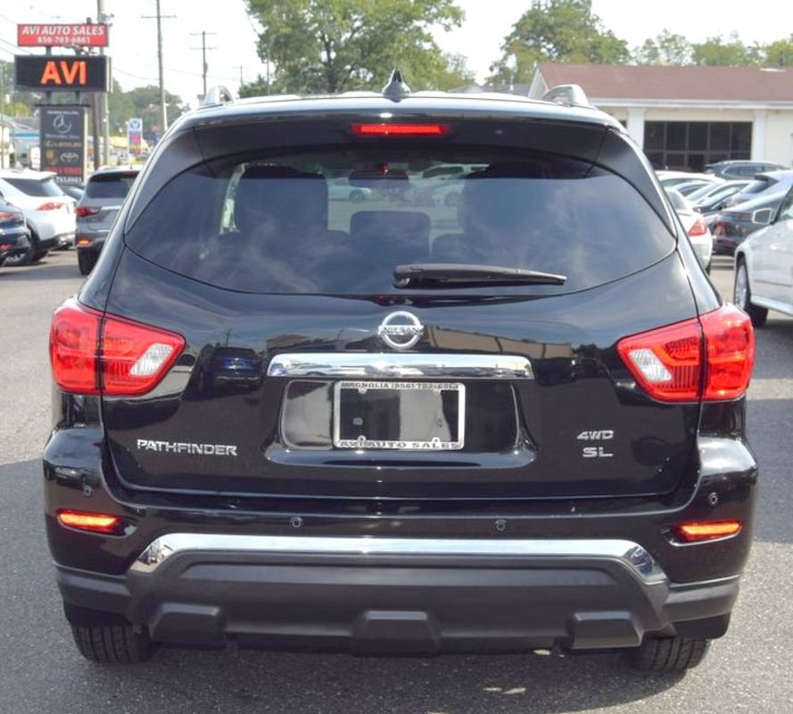 Used 2019 Nissan Pathfinder SL AWD/4WD image 6