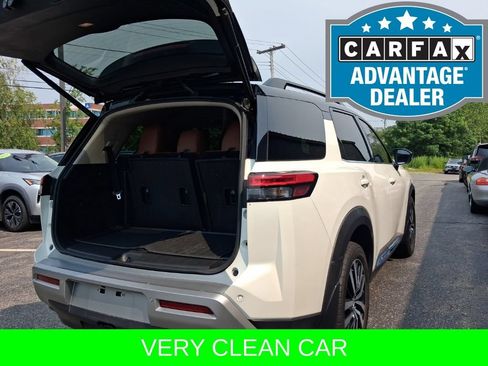 Used 2023 Nissan Pathfinder Platinum AWD/4WD image 8