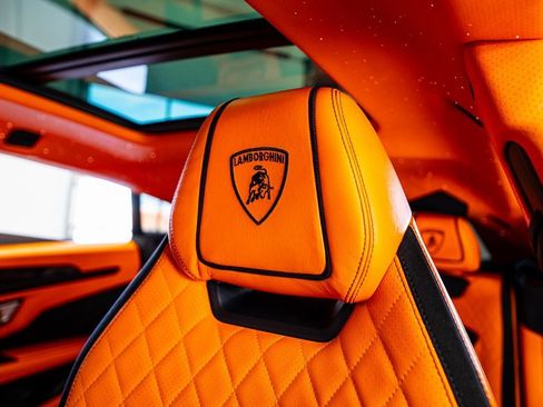 Used 2022 Lamborghini Urus image 55