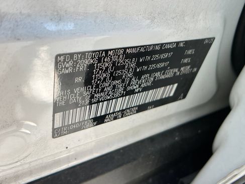 Used 2025 Toyota RAV4 LE AWD/4WD image 36