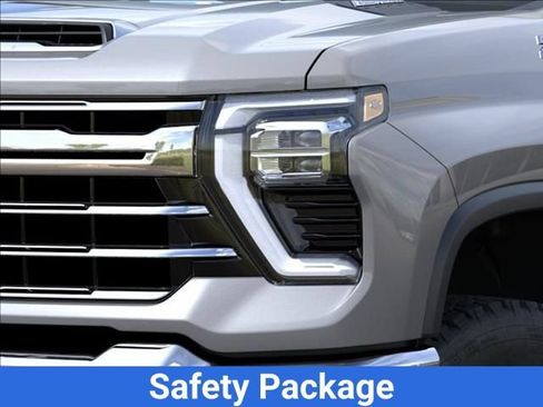 New 2026 Chevrolet Silverado 2500 LTZ w/ LTZ Premium Package AWD/4WD image 12