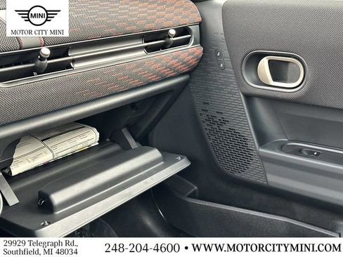 Certified 2025 MINI Cooper S image 34