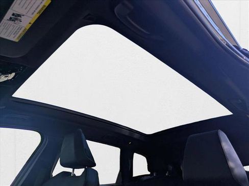 Used 2025 BMW X3 xDrive30i w/ Premium Package image 15