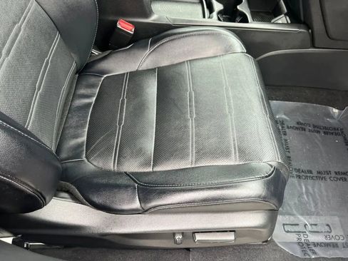 Used 2018 Honda CR-V EX-L image 16