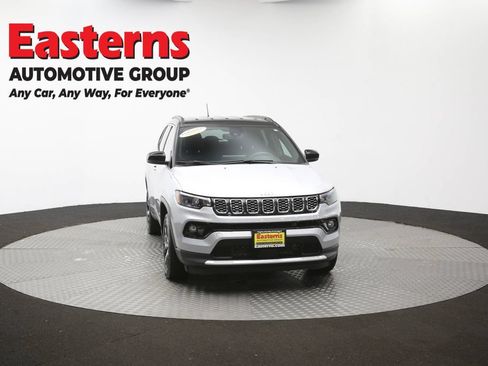 Used 2025 Jeep Compass Limited AWD/4WD image 51