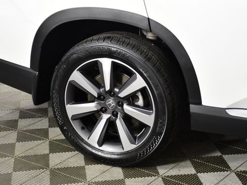 Used 2025 Honda Pilot Elite image 57