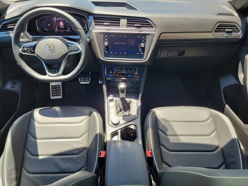 Used 2024 Volkswagen Tiguan SEL R-Line image 14