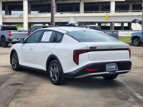 Used 2025 Kia K4 LXS image 5