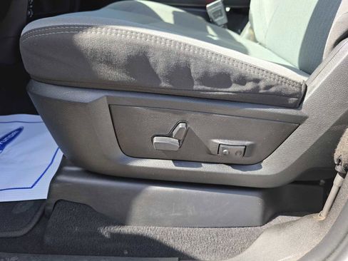 Used 2024 RAM 2500 Big Horn image 25