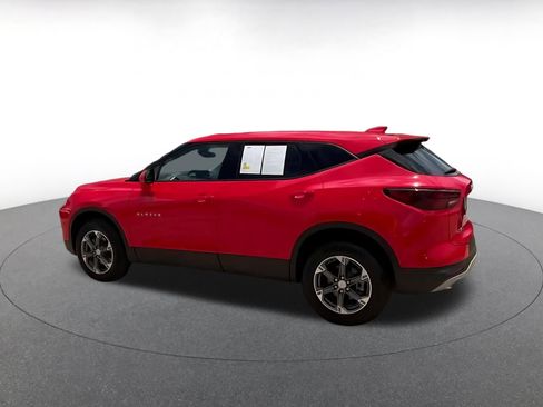 Used 2025 Chevrolet Blazer LT FWD image 9