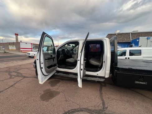 Used 2017 Ford F550 4x4 Crew Cab Super Duty image 25