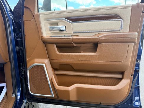 Used 2023 RAM 3500 Laramie image 41