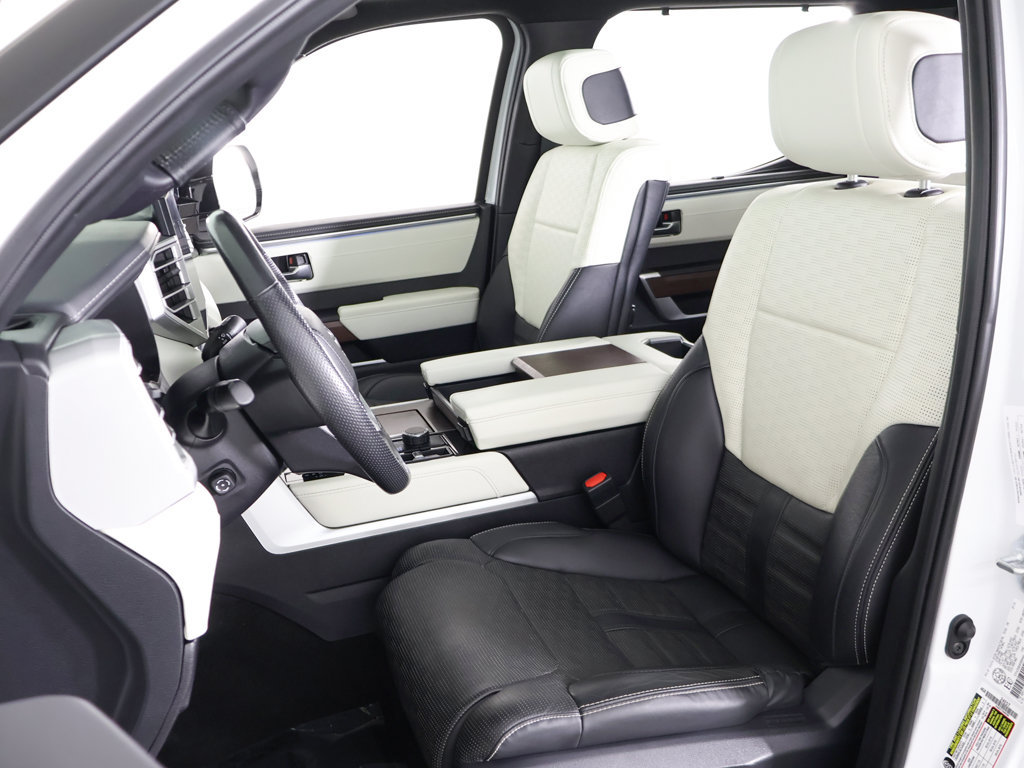 Used 2024 Toyota Tundra Capstone AWD/4WD image 34