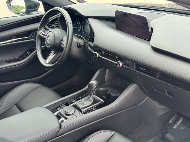 Used 2022 MAZDA MAZDA3 s FWD image 10