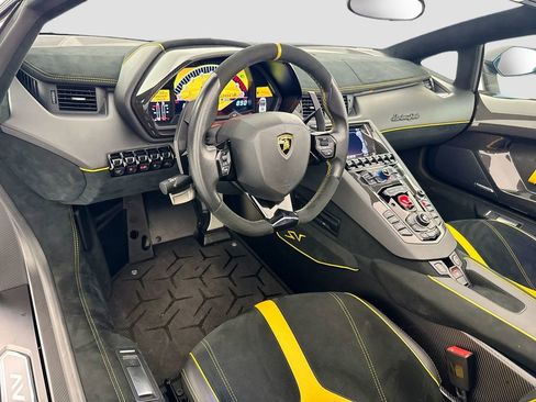 Used 2017 Lamborghini Aventador LP 750-4 Superveloce AWD/4WD image 9