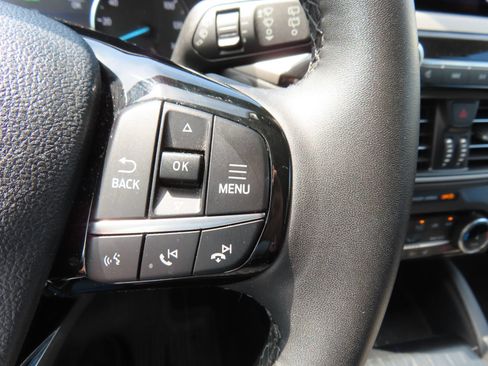 Used 2022 Ford Escape SE w/ Convenience Package FWD image 19