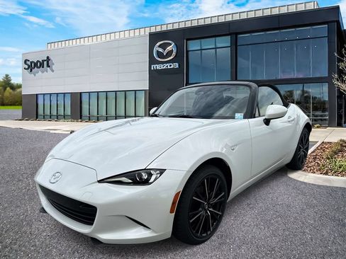 New 2026 MAZDA MX-5 Miata Grand Touring RWD image 9