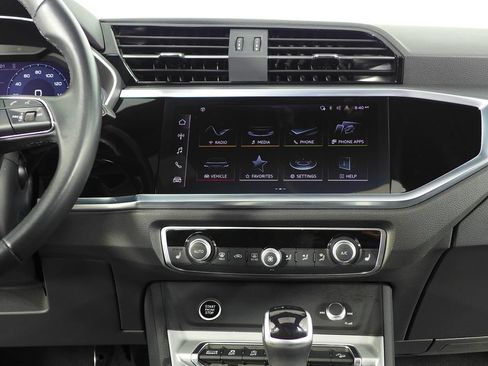 Used 2023 Audi Q3 2.0T Premium w/ Convenience Package AWD/4WD image 26