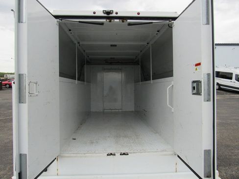 Used 2021 Chevrolet Express 3500 w/ Power Convenience Package RWD image 22