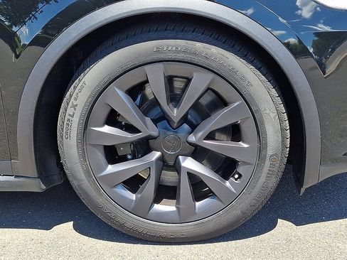 Used 2024 Tesla Model X AWD/4WD image 25