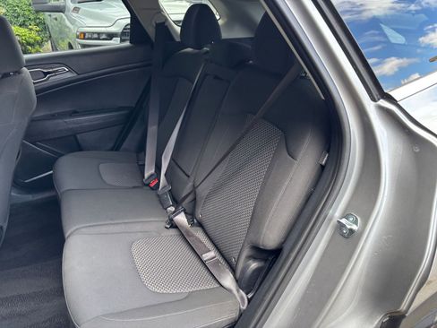 Used 2025 Kia Sportage LX FWD image 36