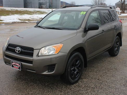 Used 2009 Toyota RAV4 4WD image 2
