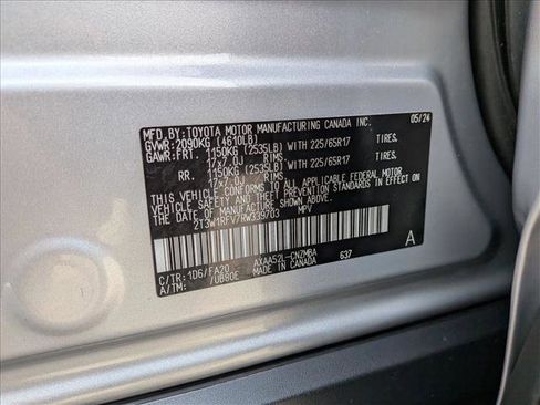 Used 2024 Toyota RAV4 XLE FWD image 24