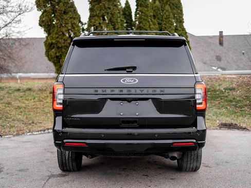 Used 2022 Ford Expedition Limited image 6