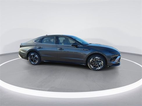 New 2026 Hyundai Sonata SEL image 9