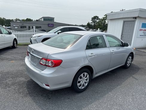 Used 2013 Toyota Corolla L FWD image 4