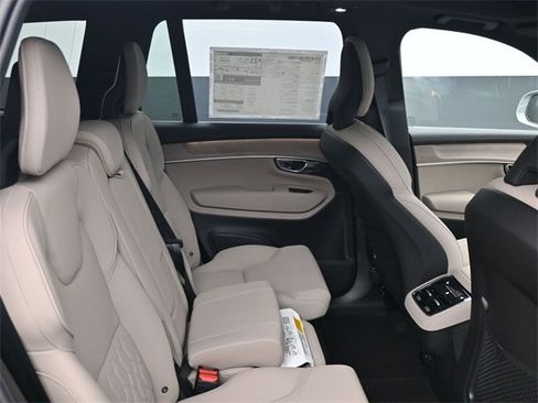 New 2026 Volvo XC90 B6 Plus w/ Protection Package Premier image 41