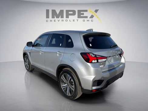 Used 2023 Mitsubishi Outlander Sport ES AWD/4WD image 3