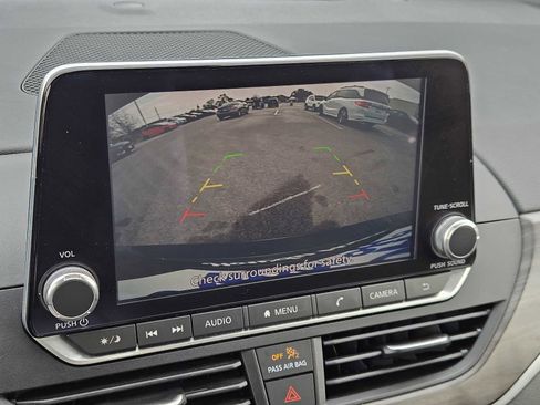 Used 2023 Nissan Altima 2.5 SV image 18