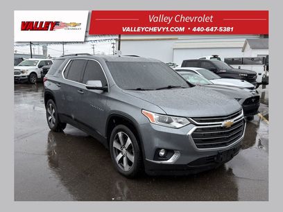 Used 2021 Chevrolet Traverse LT w/ LT Premium Package