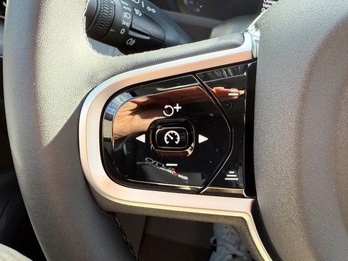 New 2026 Volvo XC90 B6 Ultra image 13