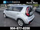 Used 2017 Kia Soul + image 3