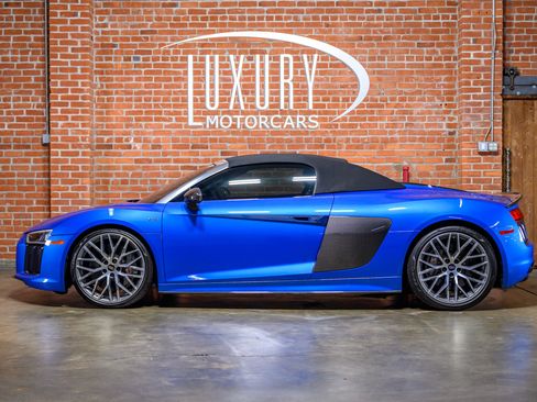Used 2018 Audi R8 V10 plus image 2