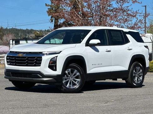 New 2026 Chevrolet Equinox LT w/ LPO, Floor Liner Package AWD/4WD image 1